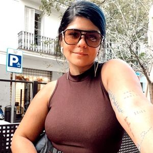 Meet your Posher, Nicole